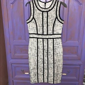 Calvin Klein Dress sz 4. Knee length.